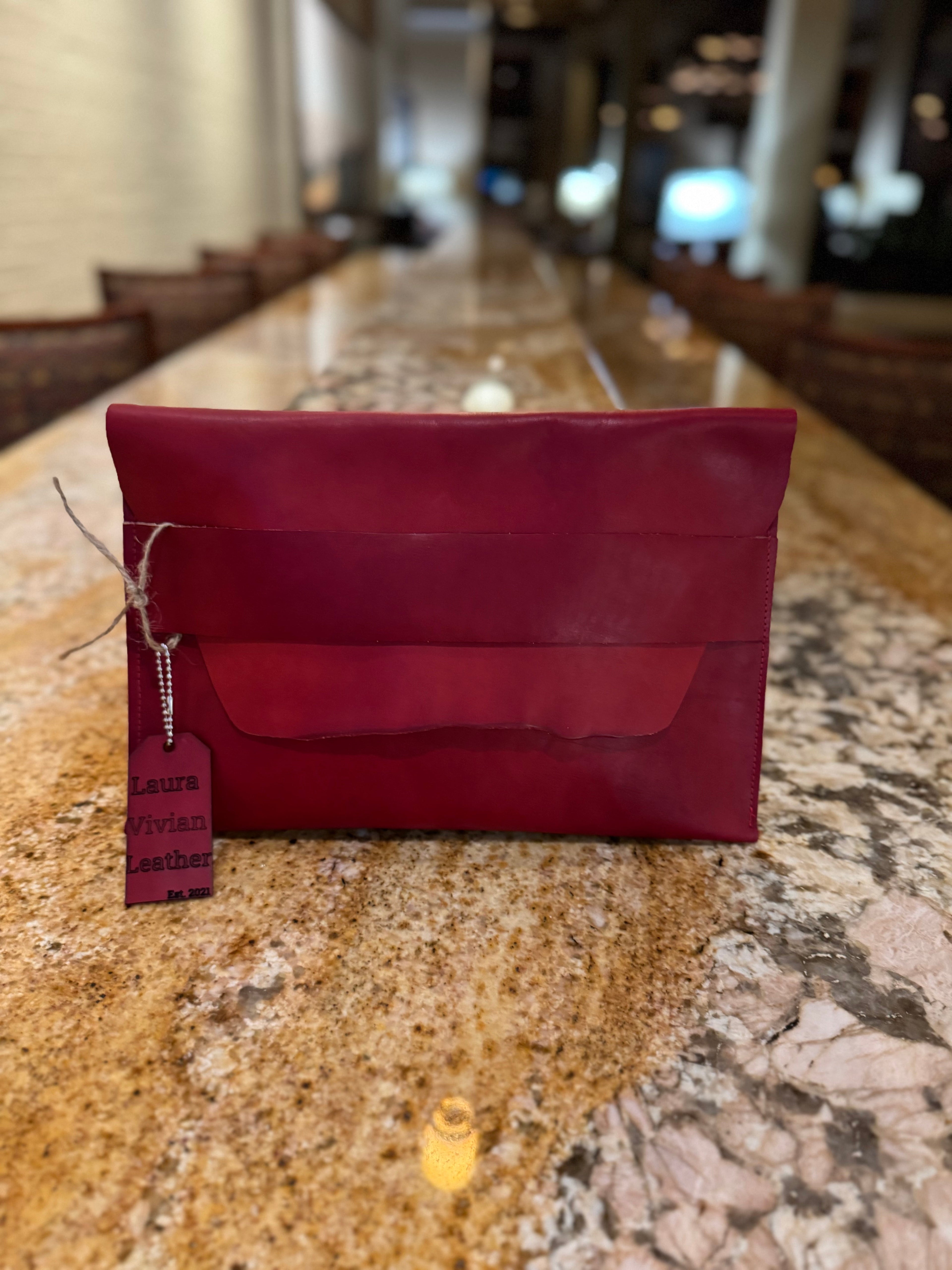 The Mae Clutch Solids