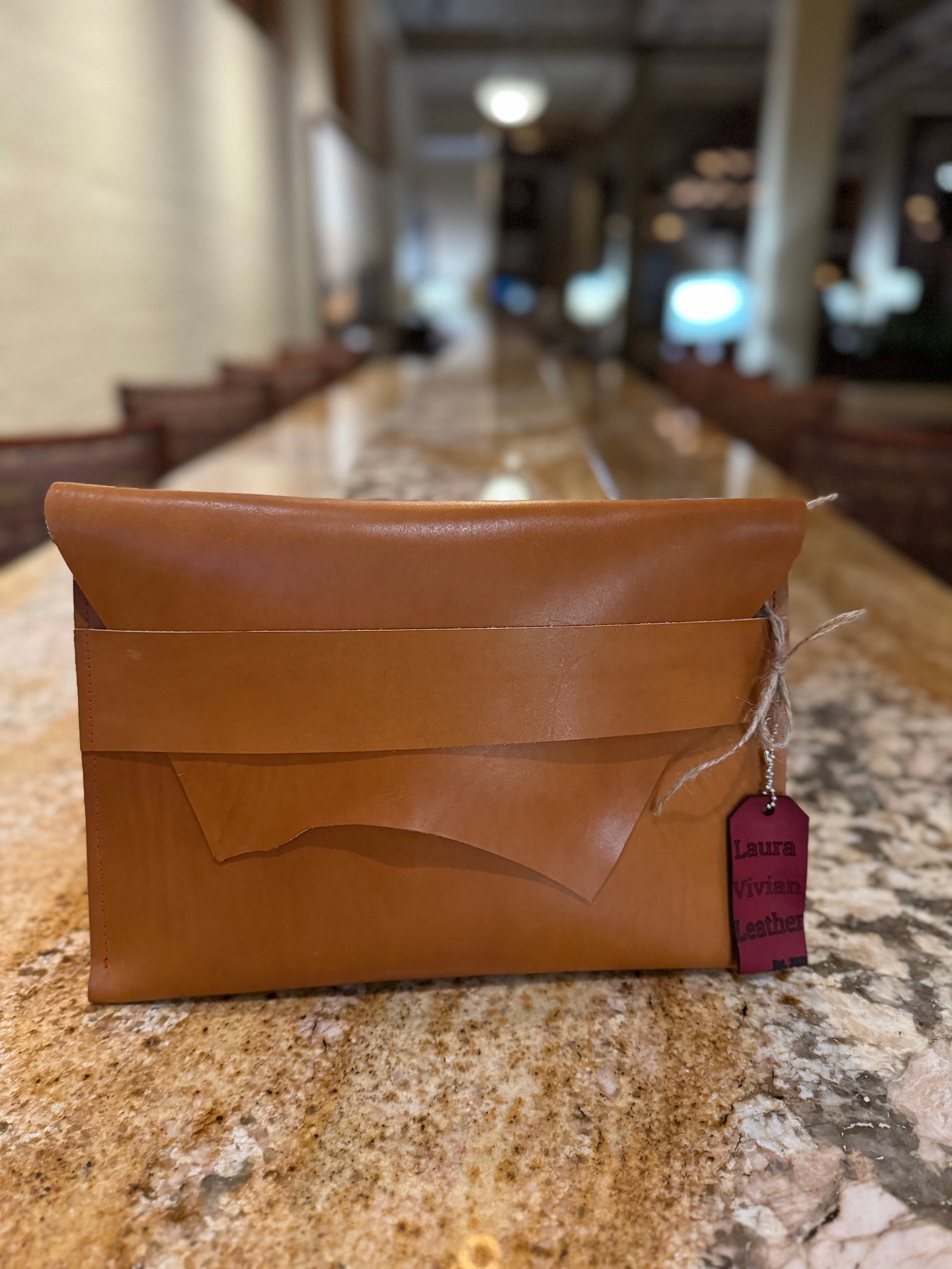 The Mae Clutch Solids