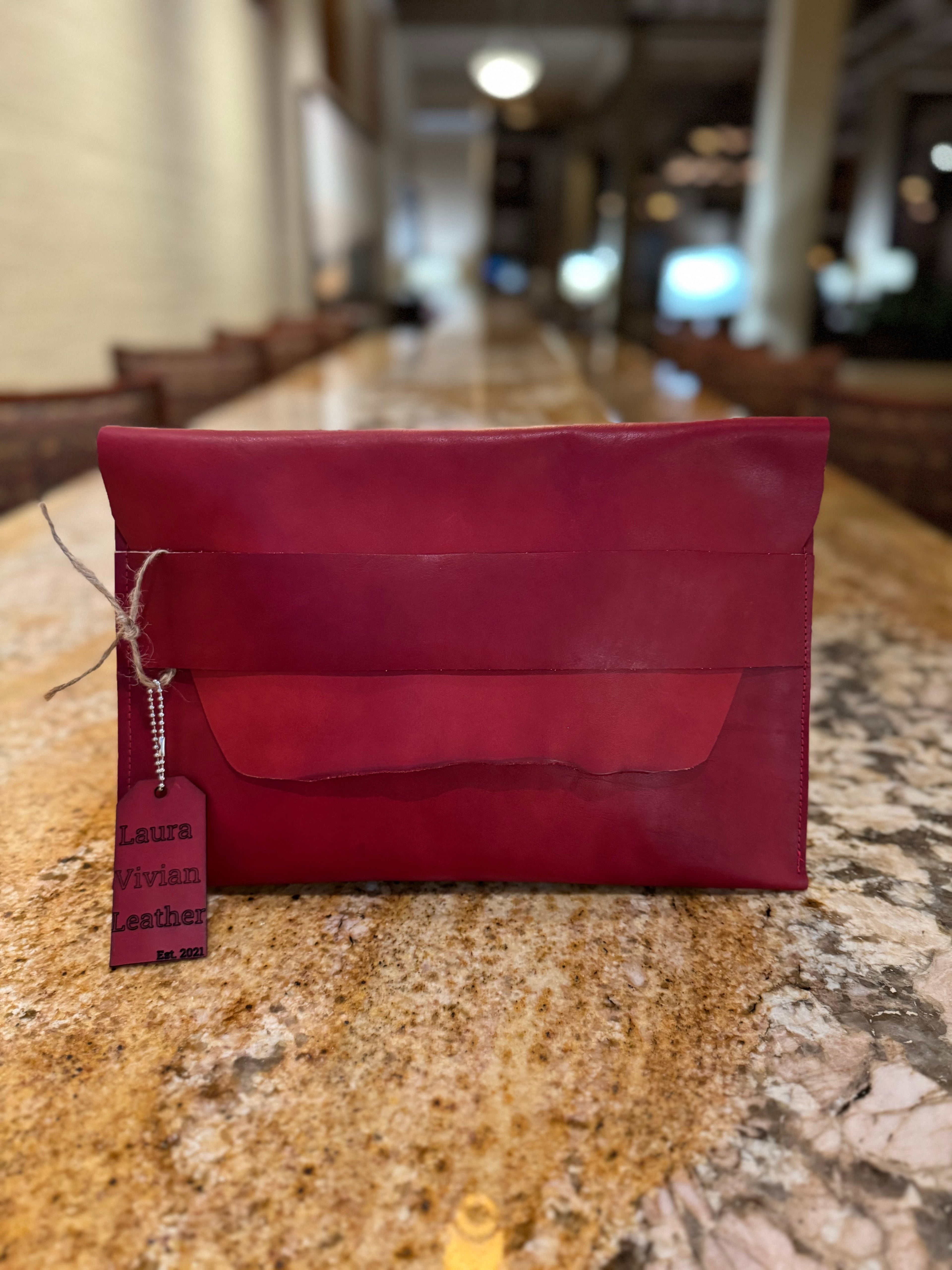 The Mae Clutch Solids