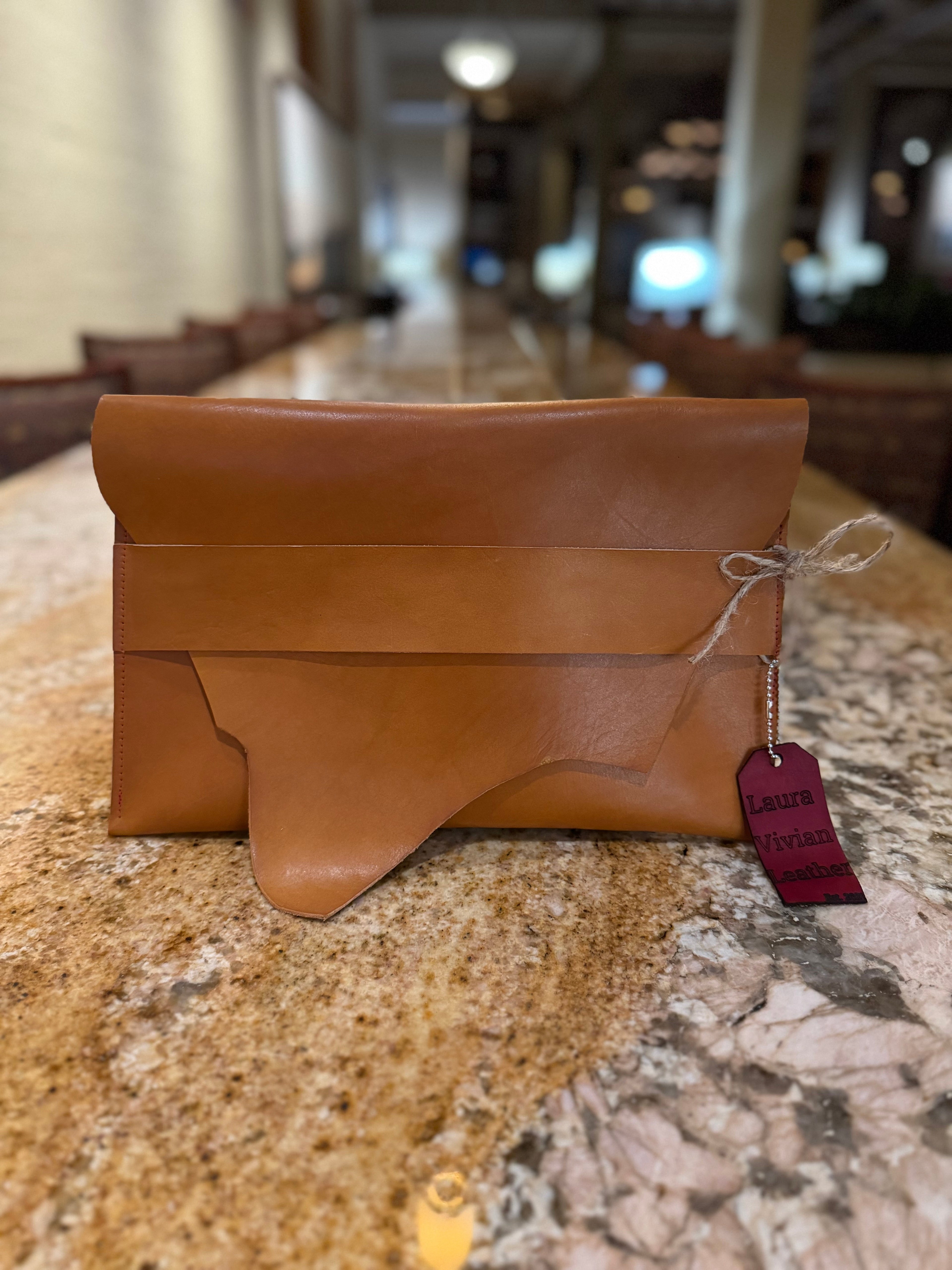 The Mae Clutch Solids