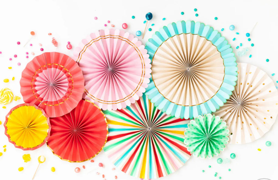 HIP HIP HOORAY PARTY FANS SET