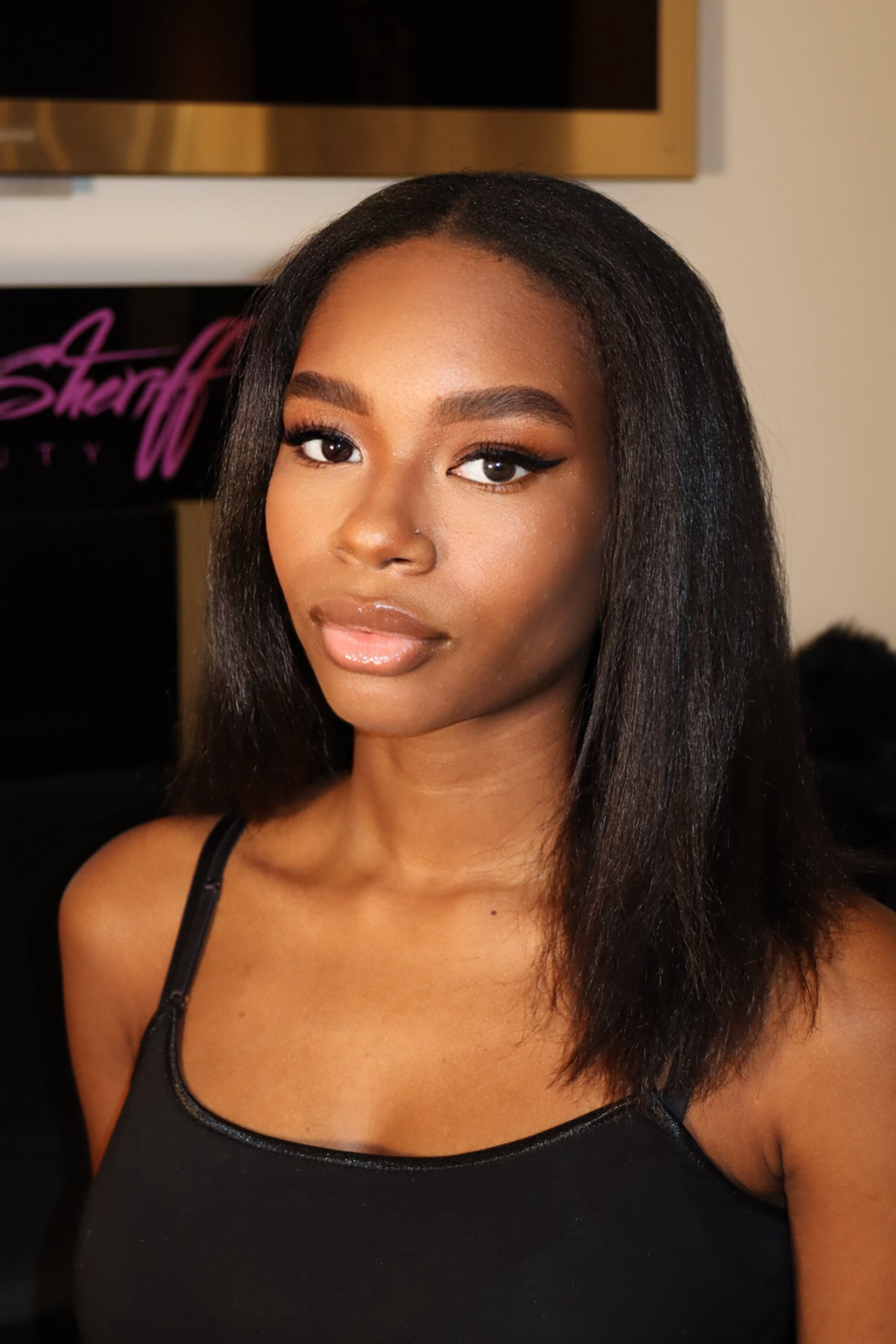 Ashunta Sheriff Beauty BlurEFX™ Powder