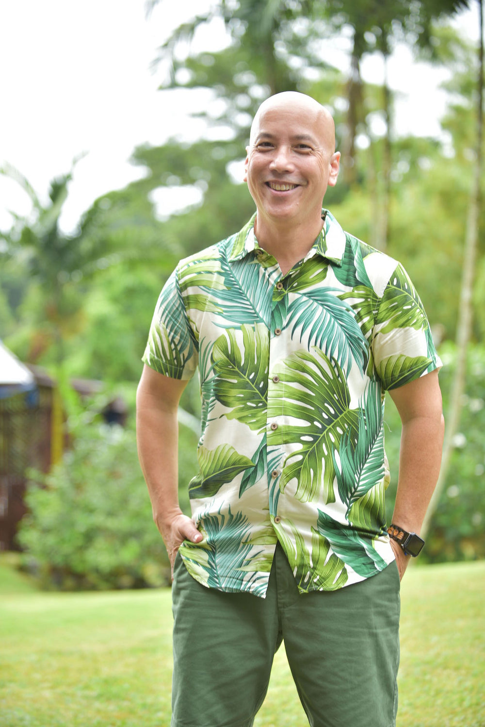 Cora Spearman Hawaii MENS Monstera 21 Ivory S/S "Kalani" Aloha Shirt