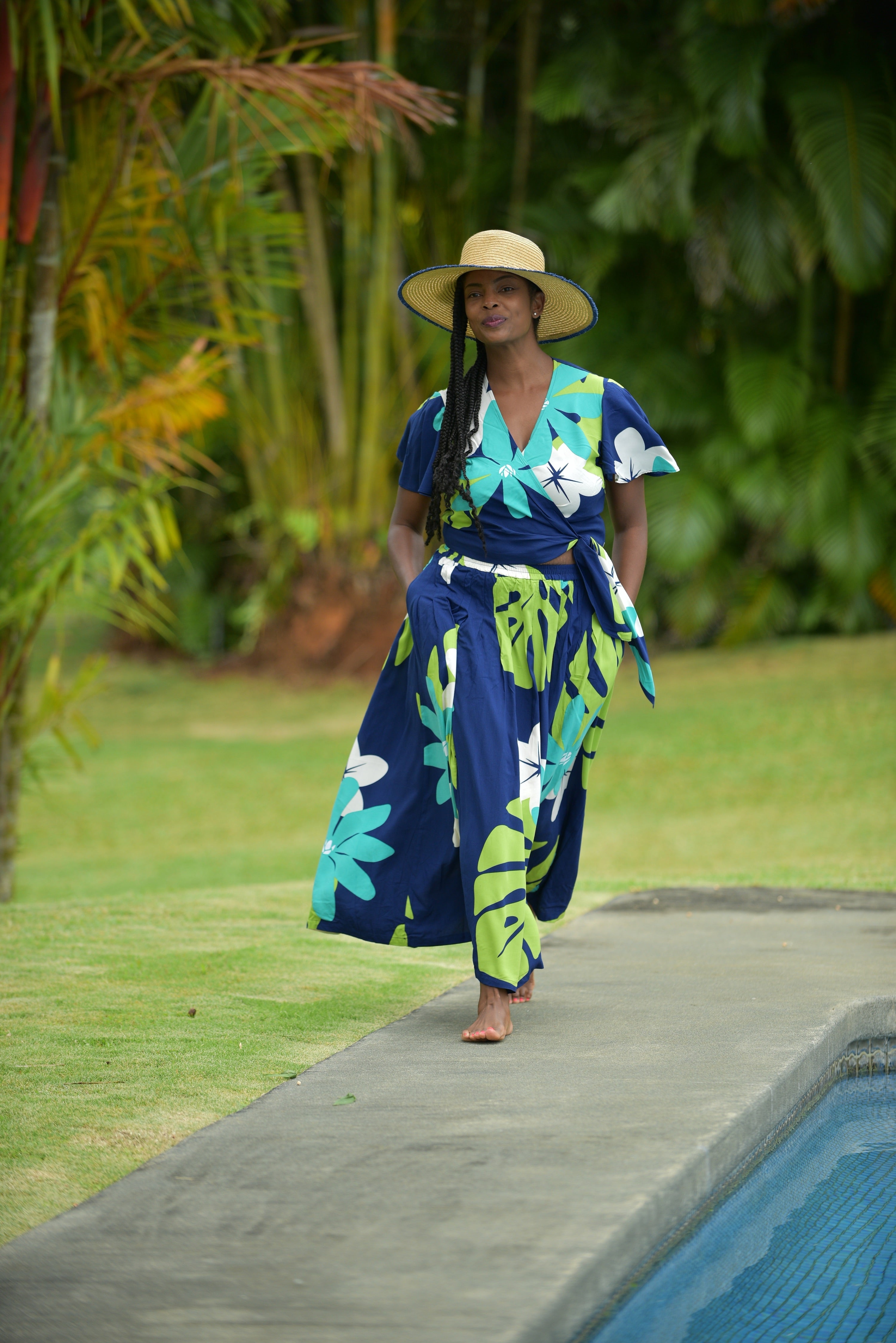 Cora Spearman Hawaii WOMENS Mod Aloha Navy Wrap Top