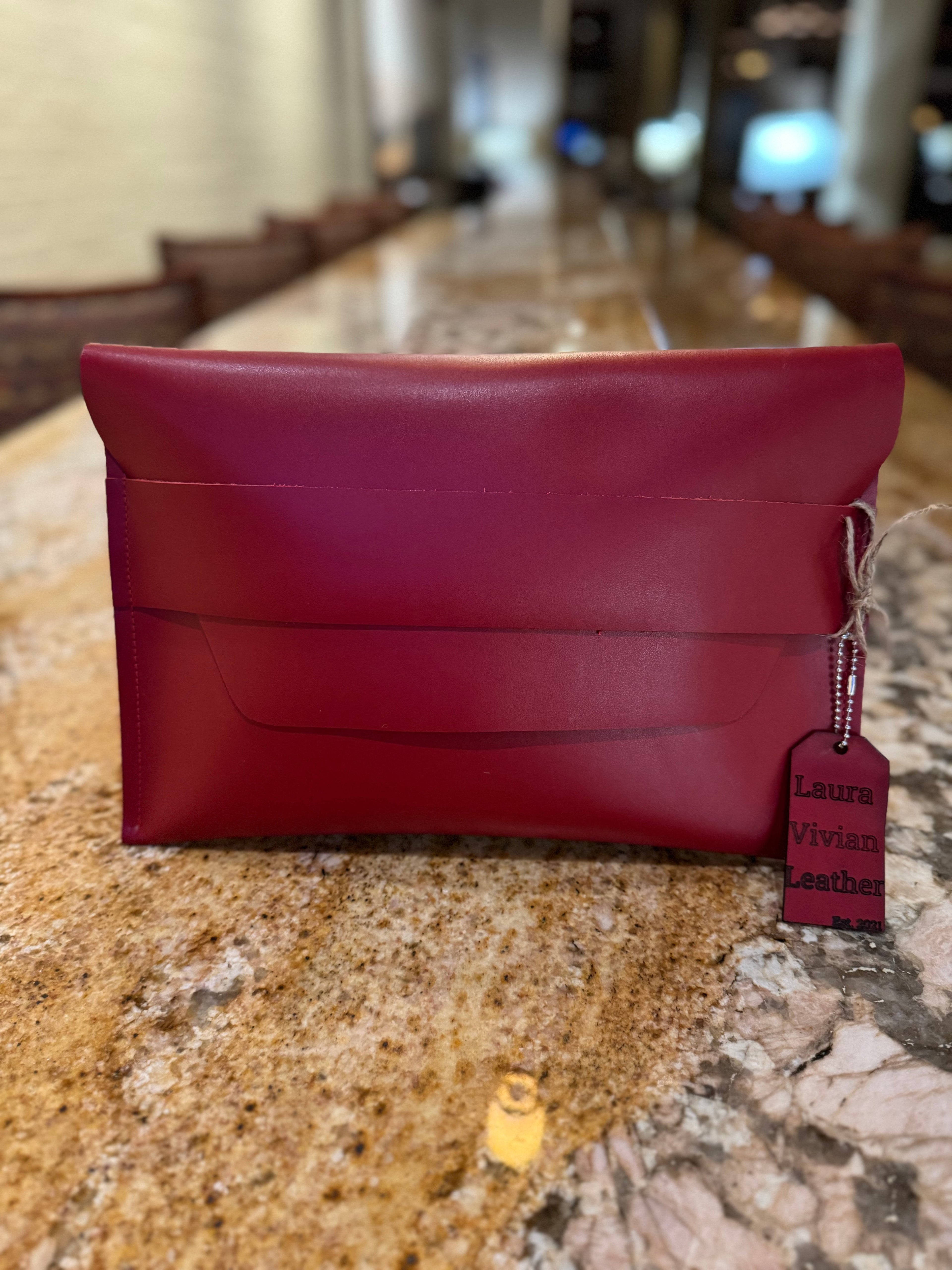 The Mae Clutch Solids