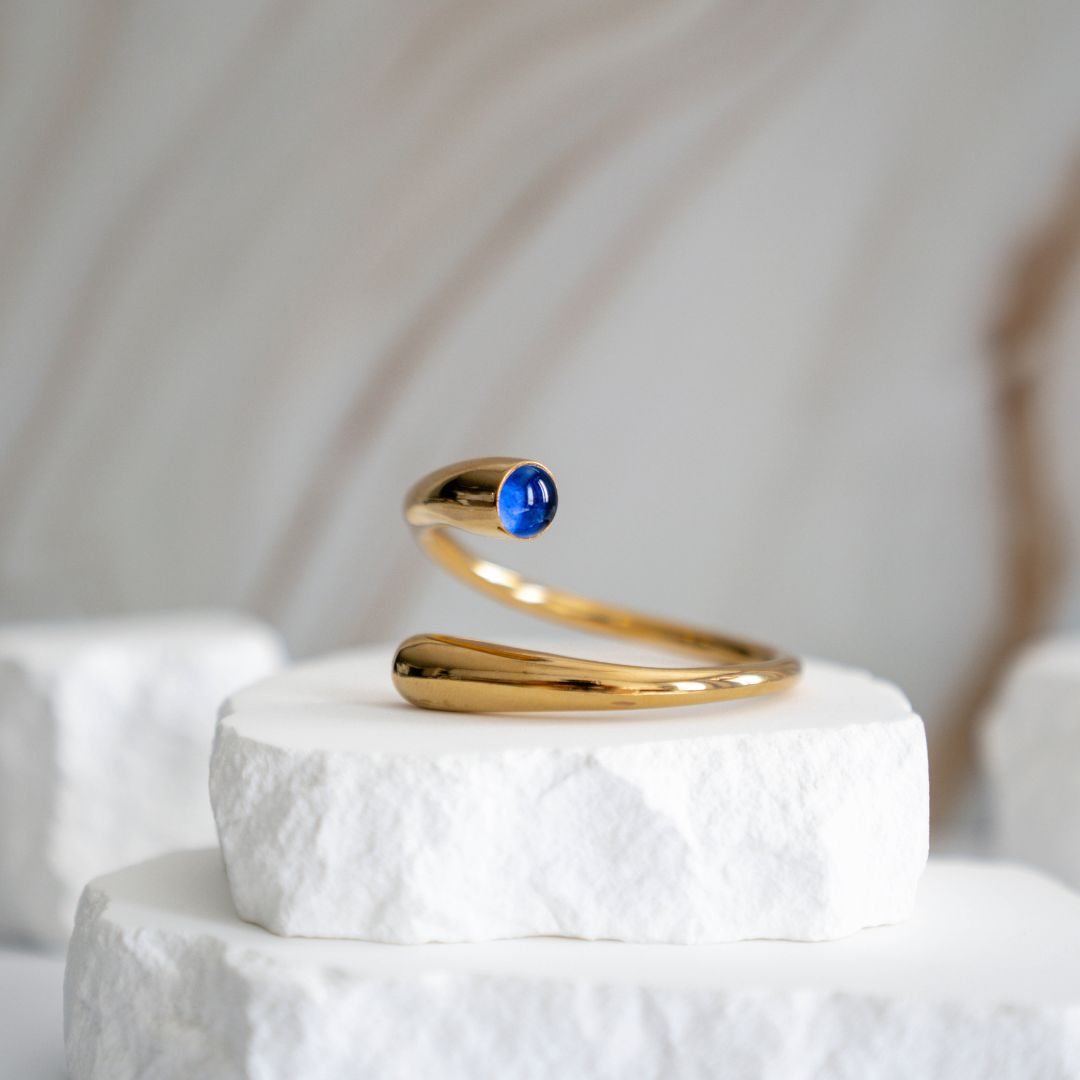 Twisted Glass Dash Cuff