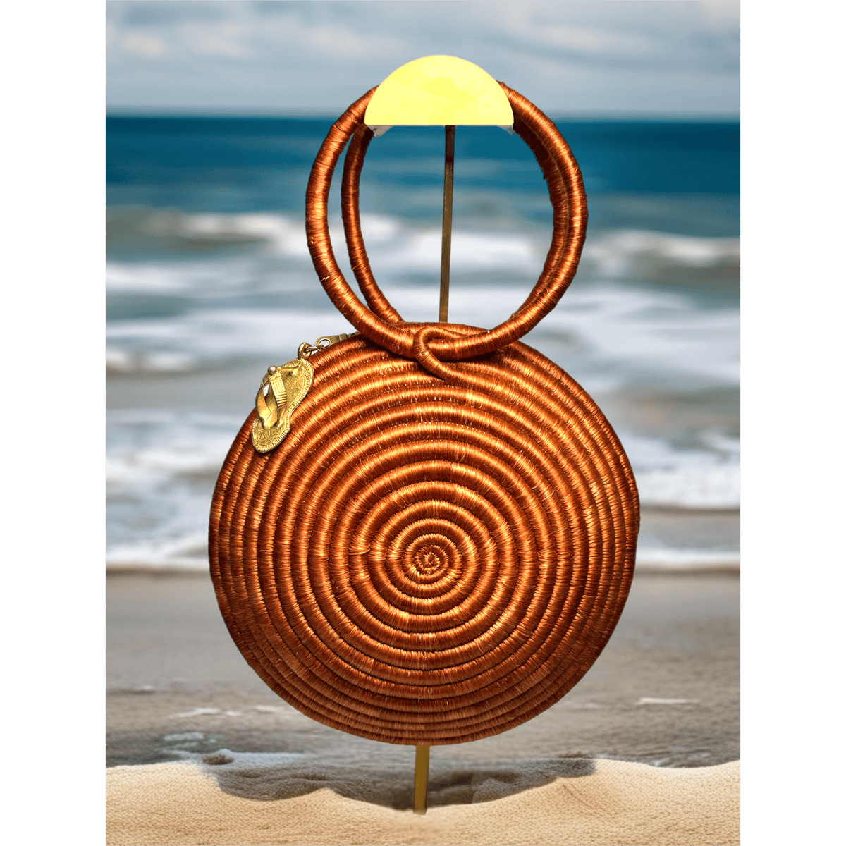 Agaseke Luxe Woven Clamshell Bag