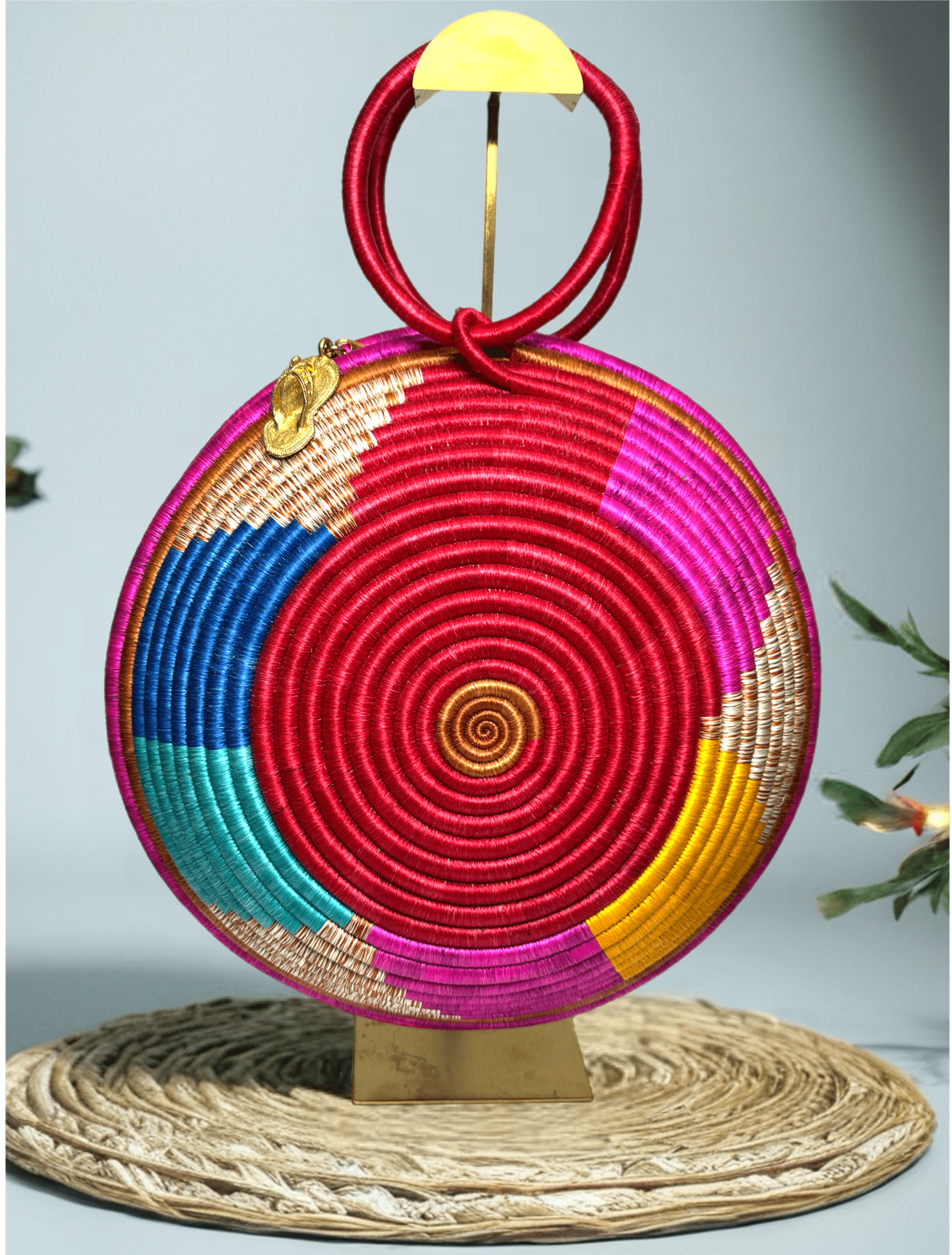 Agaseke Luxe Woven Clamshell Bag