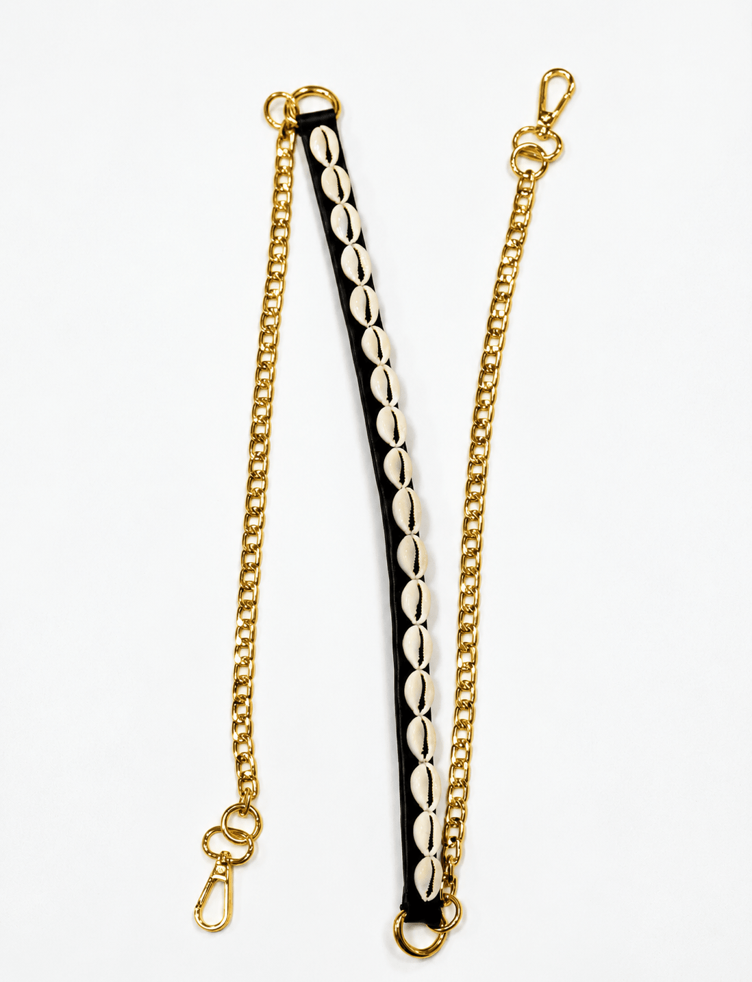 Bahari Luxe Cowry Shell Clutch