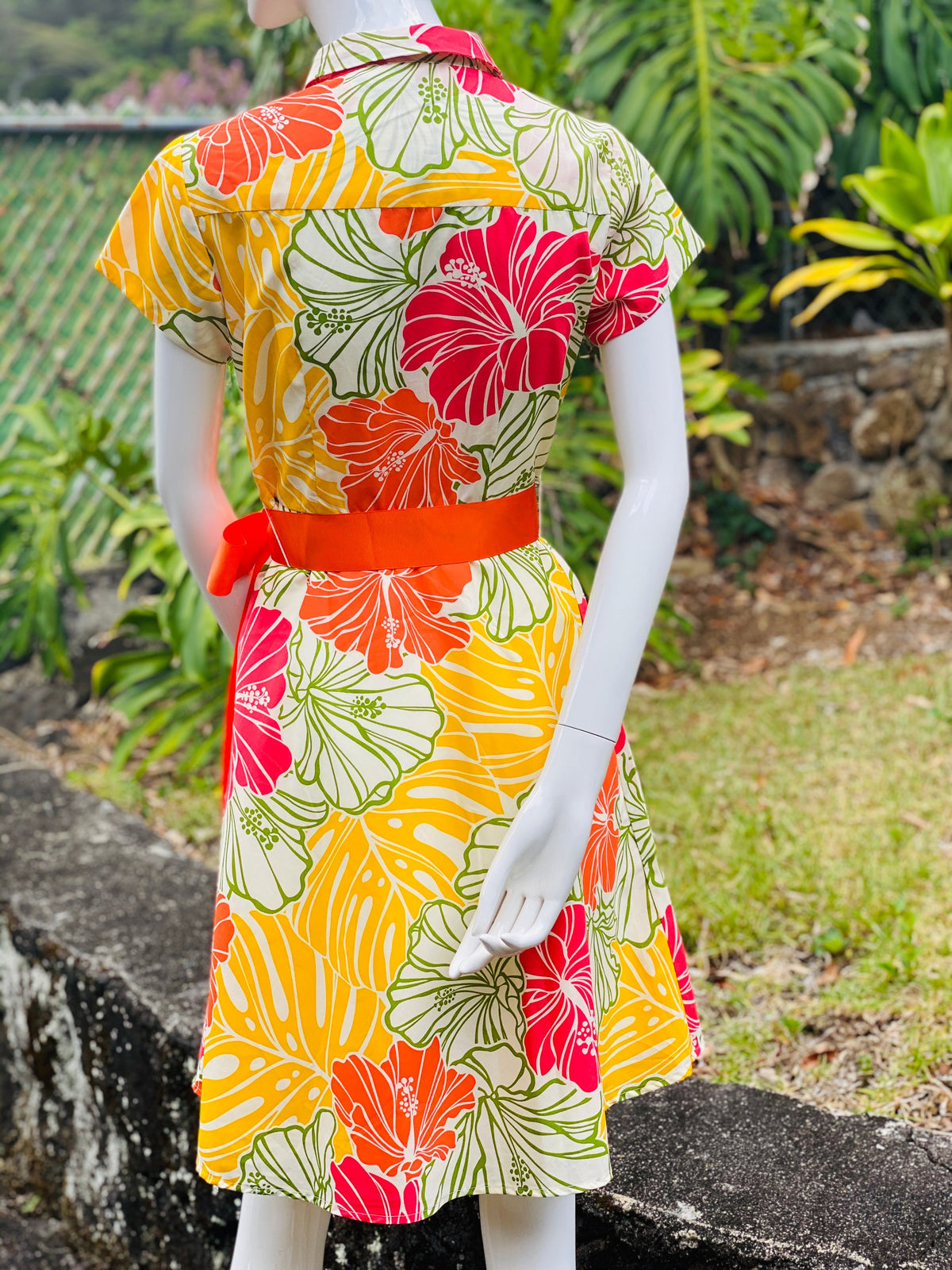 Cora Spearman Hawaii WOMENS Groovy Hibiscus Aloha Shirt Dress