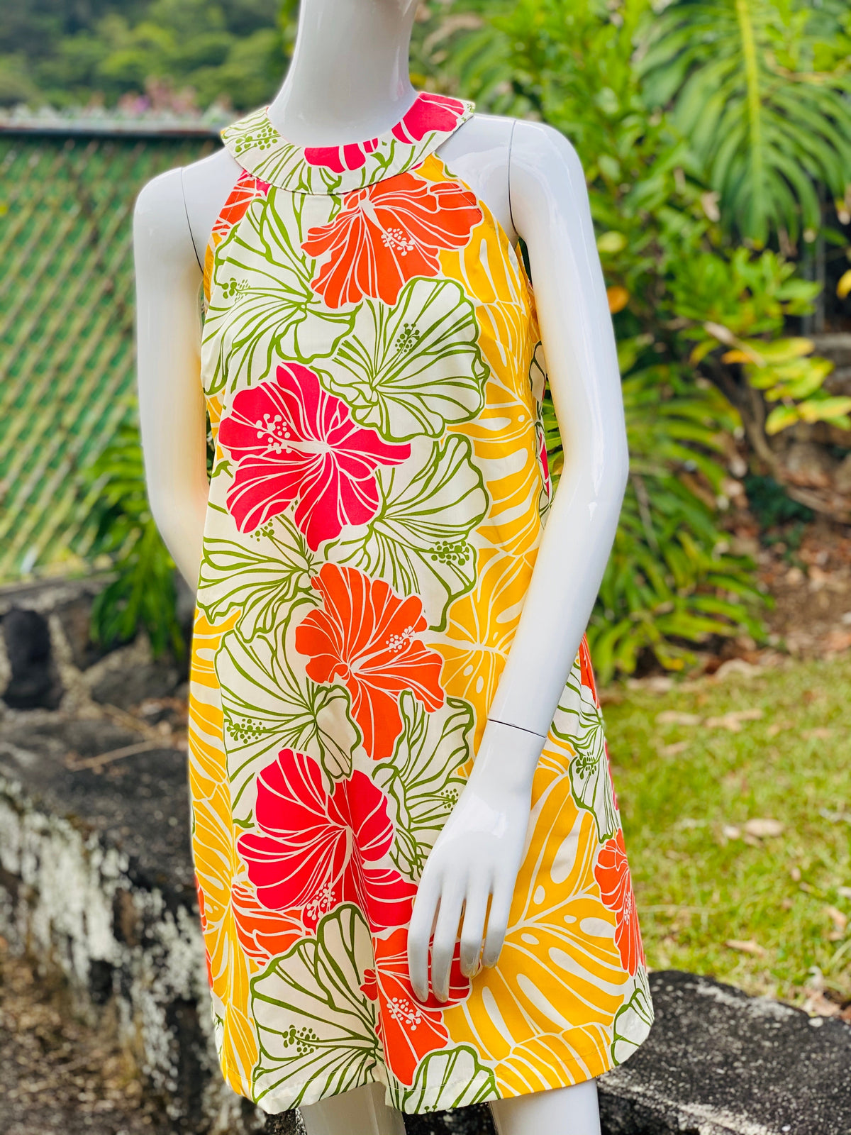 Cora Spearman Hawaii WOMENS Groovy Hibiscus Halter Neck Sheath Dress