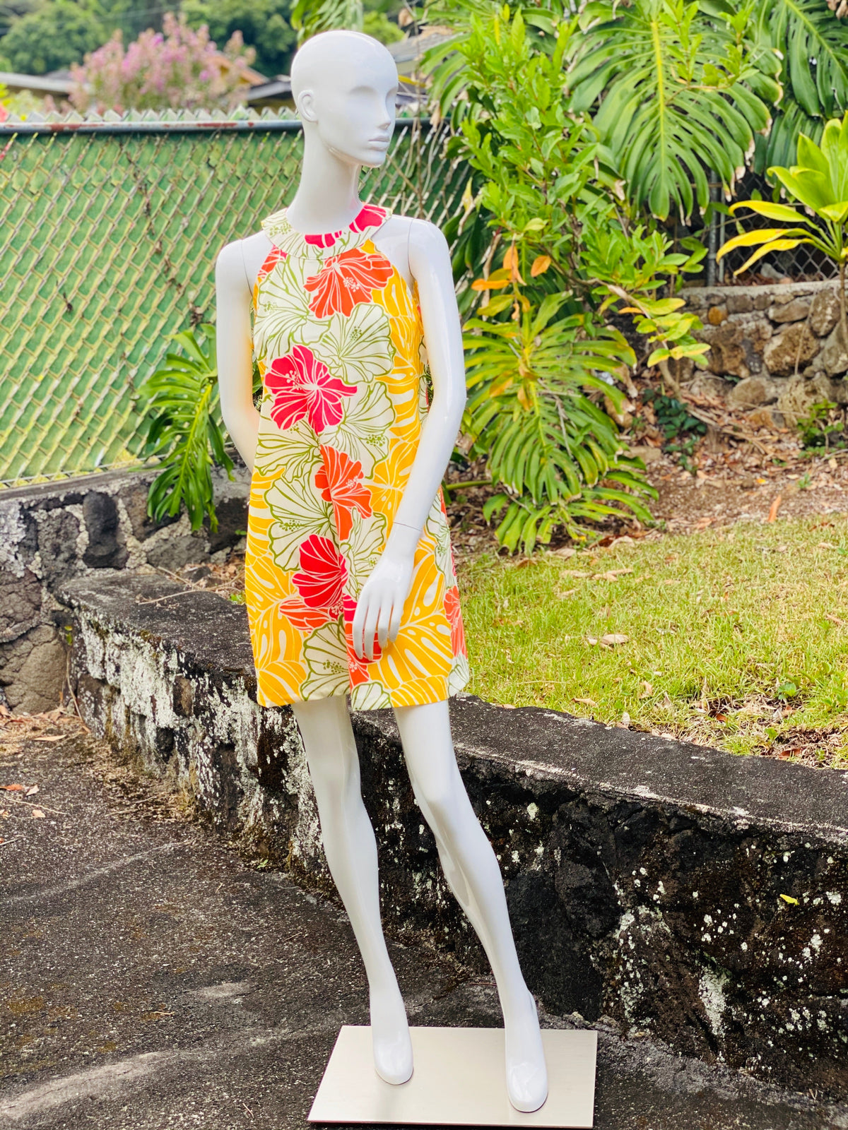 Cora Spearman Hawaii WOMENS Groovy Hibiscus Halter Neck Sheath Dress