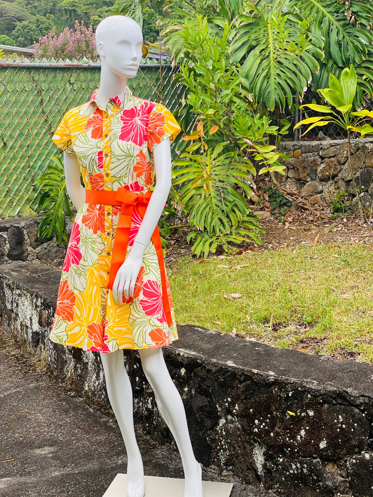 Cora Spearman Hawaii WOMENS Groovy Hibiscus Aloha Shirt Dress