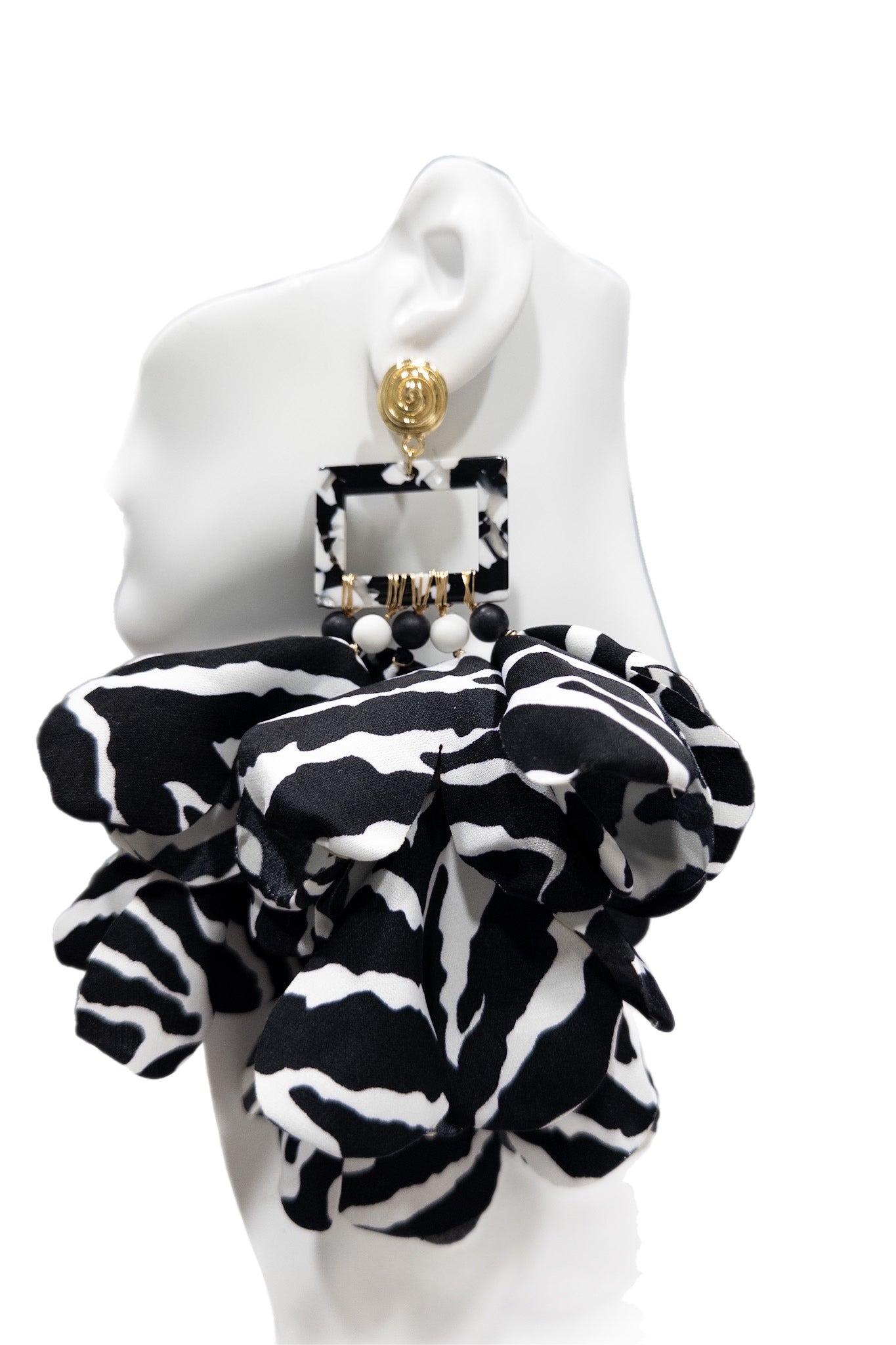 Nonso Square top flower petal earrings