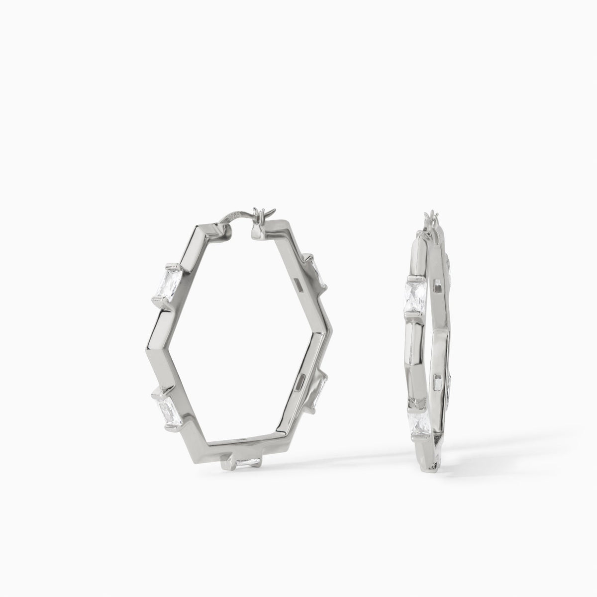 The Claire Hoop Earrings - Medium